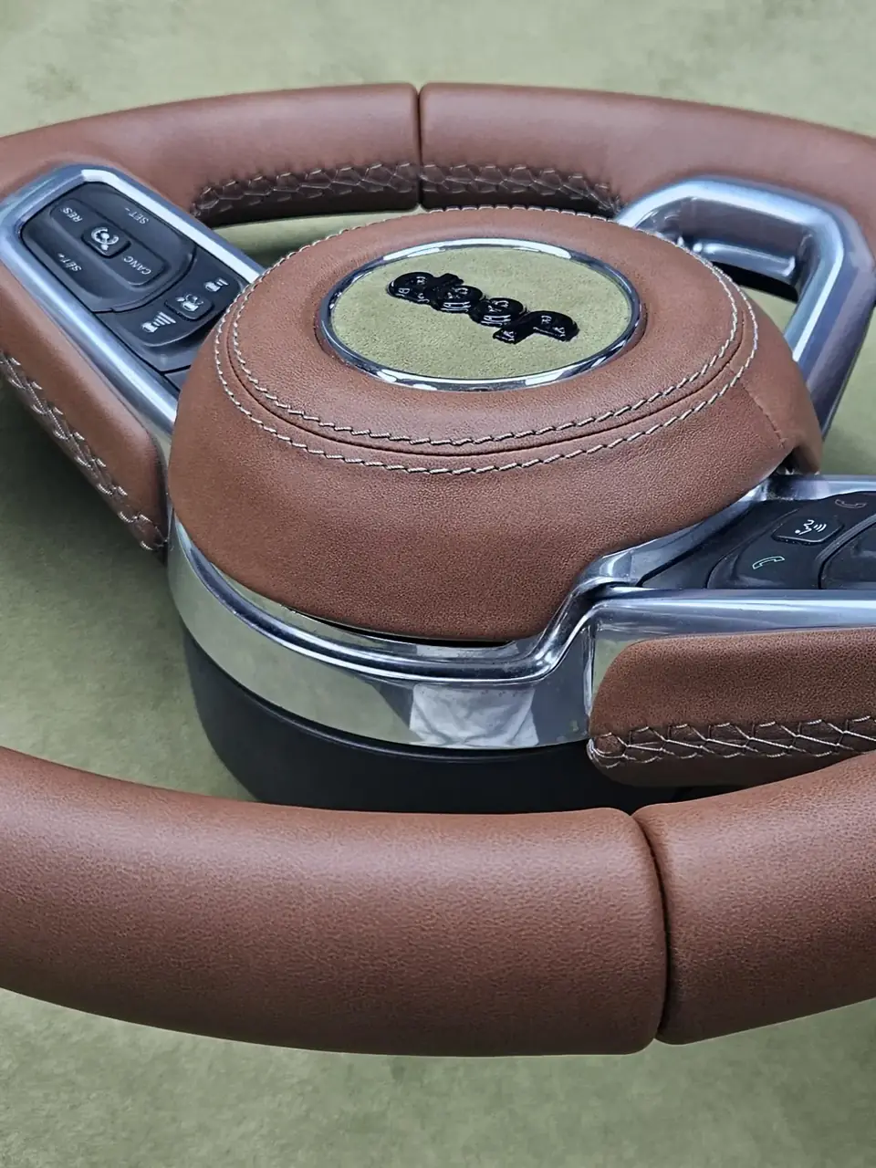 Jeep Wrangler steering wheel in matching suede